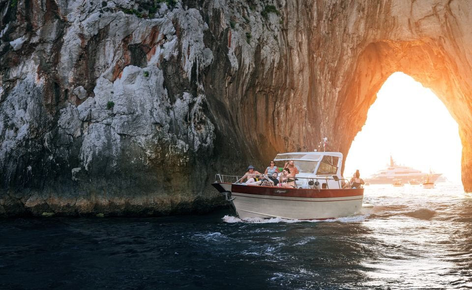 Le migliori escursioni in barca da Positano a Capri 2026